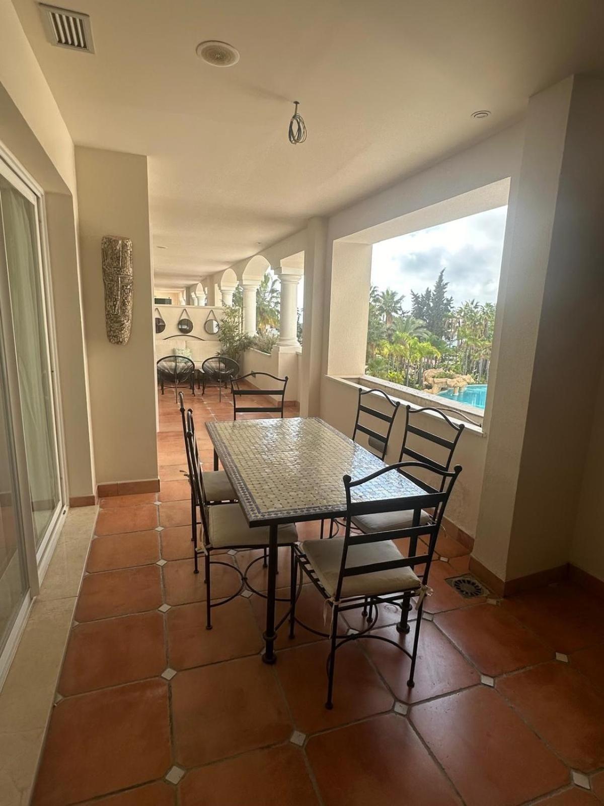 Apartamentos Guadalpin Boutique Marbella Eksteriør billede